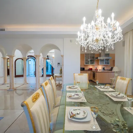 El Rosario Large W Heated Pool Vakantiehuis *