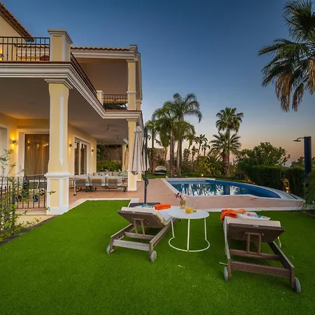 El Rosario Large W Heated Pool Vakantiehuis Marbella