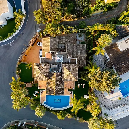 El Rosario Large W Heated Pool Vakantiehuis
