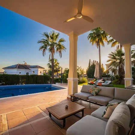 Vakantiehuis El Rosario Large W Heated Pool Marbella