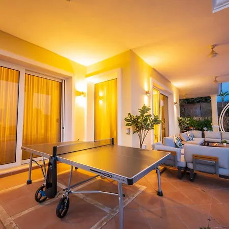 Vakantiehuis El Rosario Large W Heated Pool Marbella