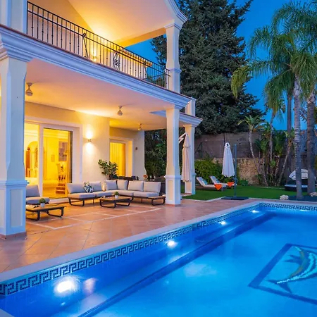 El Rosario Large W Heated Pool Vakantiehuis *